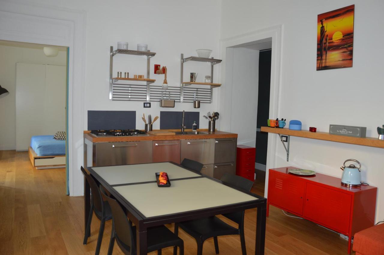 Casa Flora Al Corso Apartment เนเปิลส์ ภายนอก รูปภาพ